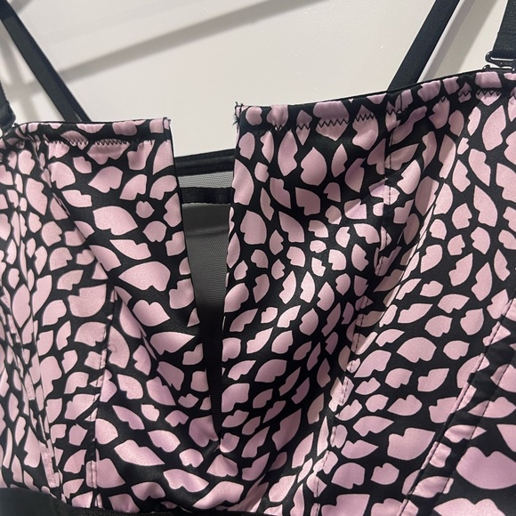 Victoria’s Secret Corset Top - Picture 2 of 5